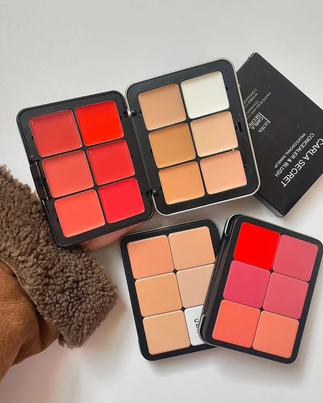 CARLA SECRET -Cream Blush And Concealer Palette